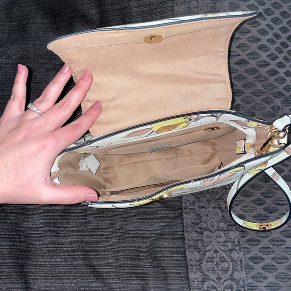 Spring Purse - Picture 5 of 5